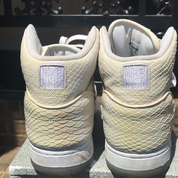 NIKE Cotton Candy Pearl Air Python Snake Print Sneakers - Picture 7 of 15